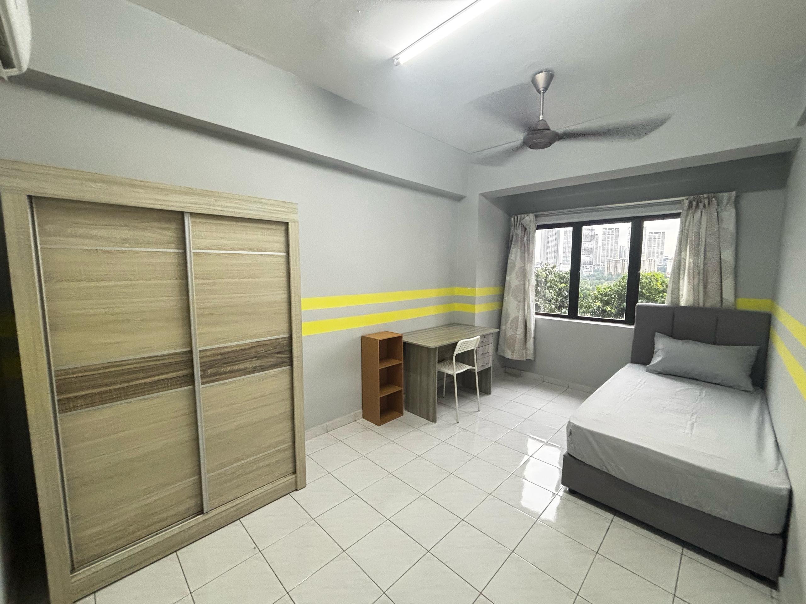Medium 1 Room